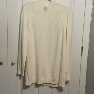 Anthropologie sweater. Cream. Long sleeve. Size XL.